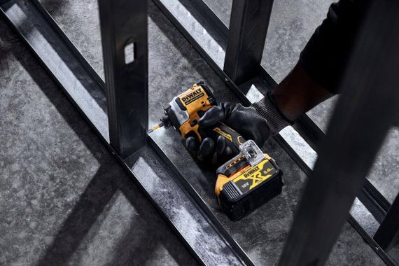 Шуруповерт ударный аккумуляторный бесщёточный 206Нм DeWALT DCF850P2T | Зображення 6