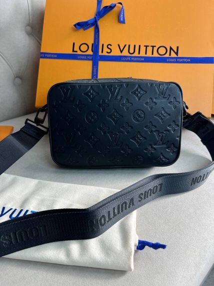 Месенджер чорний Louis Vuitton Alpha Wearable Monogram Shadow c860 | Зображення 2