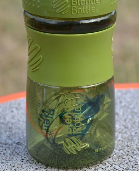 Спортивний шейкер (пляшка) BlenderBottle SportMixer Flip 20oz/590ml Moss Green | Зображення 7
