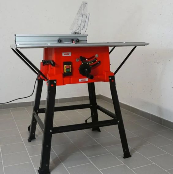 Циркулярна пилка HECHT 8254 | Зображення 1