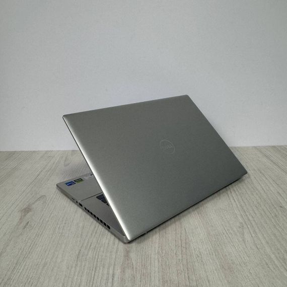 Игровой ноутбук Dell Inspiron 7630 / 16" (2560x1600) IPS / Intel Core i7-13700HX (16 (24) ядер по 2.1 - 5.0 GHz) / 16 GB DDR5 / 512 GB SSD / nVidia GeForce RTX 4060, 8 GB GDDR6, 128-bit / WebCam б/у | Зображення 8