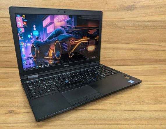 Ноутбук Dell Latitude 5580 / 15.6" (1920x1080) IPS Touch / Intel Core i5-6300U (2 (4) ядра по 2.4 - 3.0 GHz) / 8 GB DDR4 / 256 GB SSD / Intel HD Graphics 520 / WebCam / TouchID / Windows 10 б/в + Подарунок Бездротова миша / USB | Зображення 3