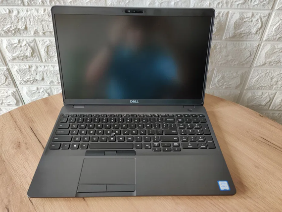 Ігровий Ноутбук Dell Precision 3541 / 15.6 "IPS / i7 9850H / 16Gb / SSD256 / Quad P620-4G | Зображення 3