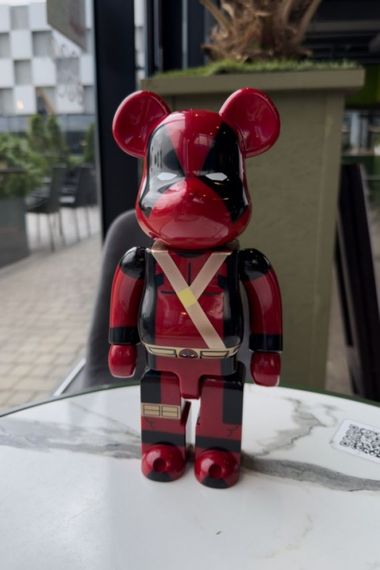 Bearbrick Dead Pool дизайнерська статуетка ведмідь Беарбрік 28 см mb025, червоний