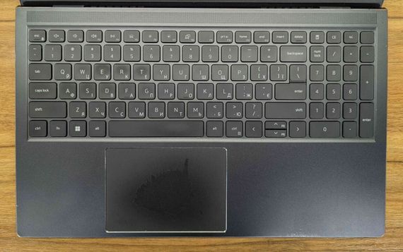 Игровой ноутбук Б-класс Dell Vostro 15 7510 / 15.6" (1920x1080) IPS / Intel Core i7-11800H (8 (16) ядер по 2.3 - 4.6 GHz) / 16 GB DDR4 / 512 GB SSD / nVidia GeForce RTX 3050 Ti, 4 GB GDDR6, 128-bit / WebCam / Fingerprint / Windows 11 б/у + Подарок Мышь | Зображення 2