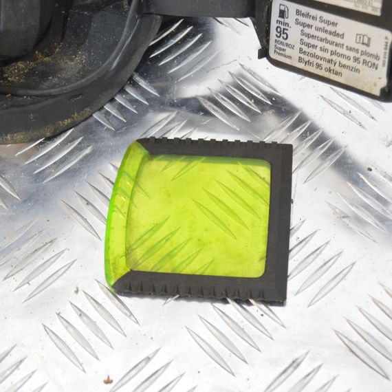 Кришка паливного бака Skoda Rapid 2012-2019 Лючок бензобака Шкода Рапід 5JJ809999 | Зображення 2