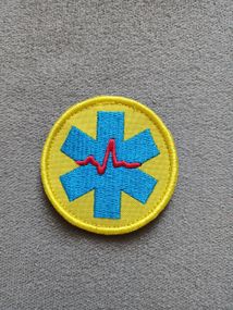 Шеврон медичний (кольоровий) 6см