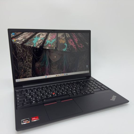 Ноутбук Б-класс Lenovo ThinkPad E15 Gen2 / 15.6" (1920x1080) IPS / AMD Ryzen 7 4700U (8 ядер по 2.0 - 4.1 GHz) / 16 GB DDR4 / 512 GB SSD / AMD Radeon Vega 7 / WebCam б/у + Подарок Мышка и коврик | Зображення 2