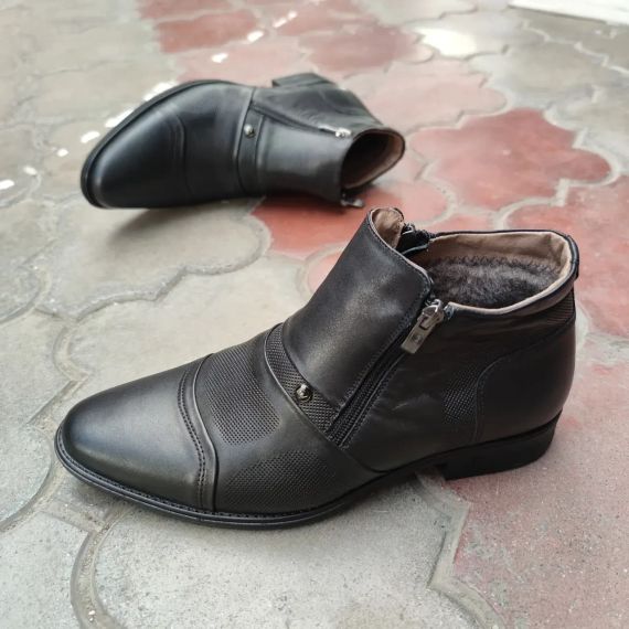 Шкіряні черевики на замках 45 розмір | Зображення 6