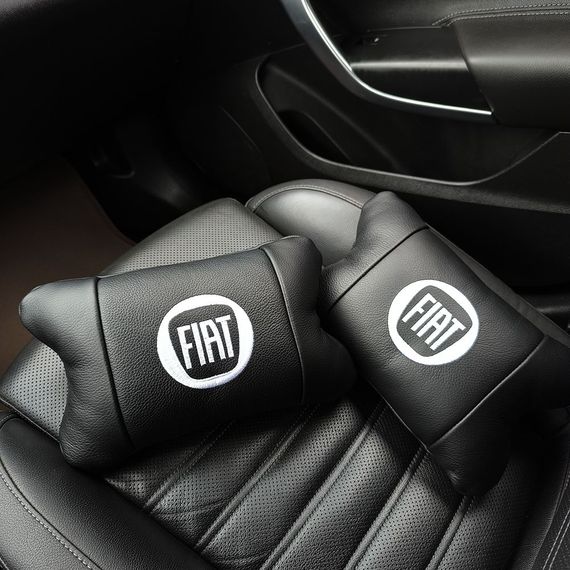 Набір подушок Fiat з натуральної шкіри + вишивка логотипу та шкіряний брелок у подарунок | Зображення 8