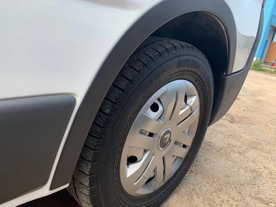 Накладки на колісні арки (4 шт, чорні) 2001-2007, чорний метал для Opel Vivaro рр | Зображення 8