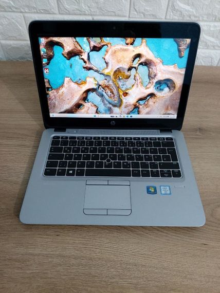 Нетбук HP EliteBook 820 G3 / 12.5" (1920x1080) IPS Touch / Intel Core i5-6300U (2 (4) ядра по 2.4 - 3.0 GHz) / 8 GB DDR4 / 256 GB SSD / Intel HD Graphics 520 / WebCam б/у | Зображення 1