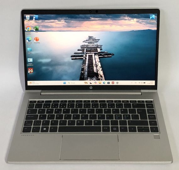 Ультрабук HP ProBook 445 G9 / 14" (1920x1080) IPS / AMD Ryzen 5 5625U (6 (12) ядер по 2.3 - 4.3 GHz) / 8 GB DDR4 / 256 GB SSD / AMD Radeon RX Vega 7 Graphics / WebCam / Win 11 Pro б/в + Подарунок Флеш-накопичувач Kingston DataTraveler Exodia S 64 ГБ | Зображення 1