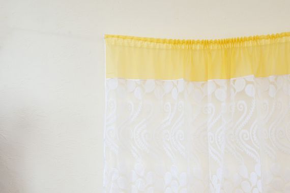 Готова жовта коротка пошита тюльпан аркою для кухні, веранди, вітальні, коридору або спальні | Зображення 3