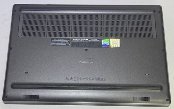 Мобільна робоча станція Dell Precision 7540 / 15.6" (1920x1080) IPS / Intel Core i7-9850H (6 (12) ядер по 2.6 - 4.6 GHz) / 16 GB DDR4 / 512 GB SSD / nVidia Quadro T2000, 4 GB GDDR5, 128-bit / WebCam б/в | Зображення 3