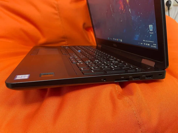 Игровой  ноутбук DELL 5570 (FHD|i7 6820HQ|8GB|SSD256GB|R7M370-2GB | Зображення 8