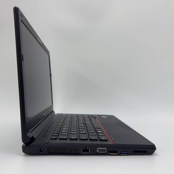 Ультрабук Fujitsu LifeBook E Series / 14" (1920x1080) IPS / Intel Core i5-6200U (2 (4) ядра по 2.3 - 2.8 GHz) / 8 GB DDR4 / 256 GB SSD / Intel HD Graphics 520 / WebCam б/в + Подарунок Мишка та килимок | Зображення 6
