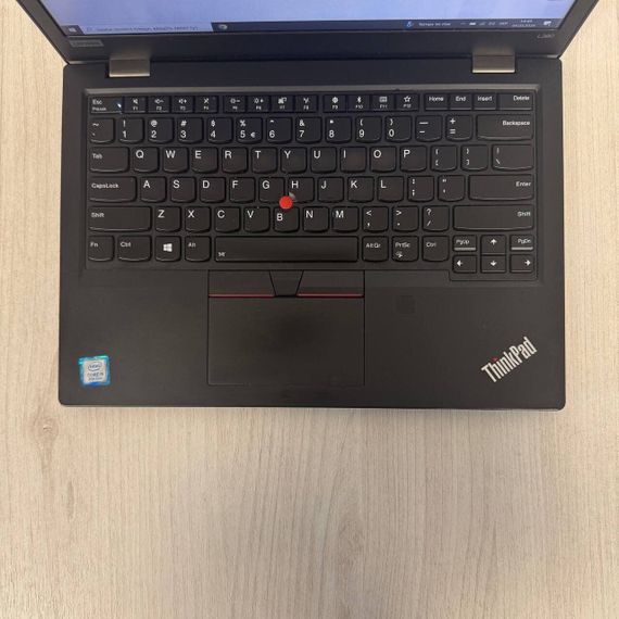 Ноутбук Б-класс Lenovo ThinkPad L380 / 13.3" (1920x1080) IPS / Intel Core i5-8250U (4 (8) ядра по 1.6 - 3.4 GHz) / 8 GB DDR4 / 256 GB SSD / Intel UHD Graphics 620 / WebCam б/у | Зображення 2