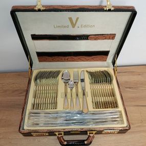 Набір столових приборів Limited V. Edition LV-1002, 72 предмети, у валізі, для 12 персон