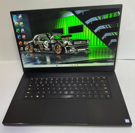 Игровой ноутбук Б-класс Razer Blade 15 RZ09-0301 / 15.6" (1920x1080) IPS / Intel Core i7-9750H (6 (12) ядер по 2.6 - 4.5 GHz) / 32 GB DDR4 / 1000 GB SSD / nVidia GeForce RTX 2070 Max-Q, 8 GB GDDR6, 256-bit / WebCam б/у | Зображення 7