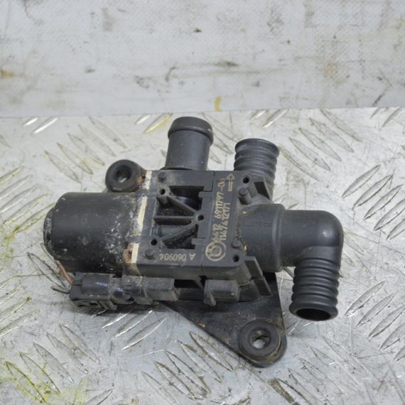 Клапан пічки BMW E60 E61 2003-2010 Кран обігрівача БМВ е60 е61 64126911797 6911797