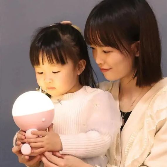 Проектор - нічник з обертанням 360 °, 12 змінних слайдів, LED настільна лампа | Зображення 2