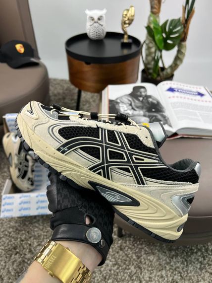 Чоловічі кросівки ASICS Gel-Kahana TR V4 Beige Black (замша , текстиль) весна / літо / осінь 46 28.5 - 29 см | Зображення 4