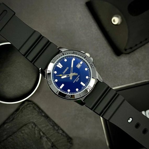 Чоловічий годинник Casio MTP-VD01-2E | Зображення 2