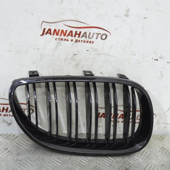 Решітка радіатора передня ліва BMW 5 E60 2003-2010 Решітка переднього бампера ліва БМВ е60