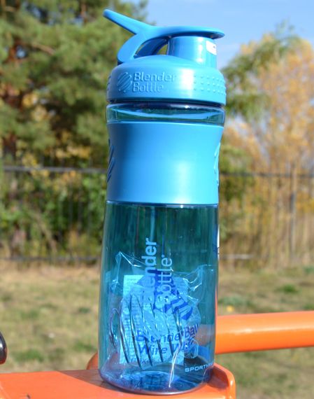 Шейкер спортивний (пляшка) BlenderBottle SportMixer Flip 28oz/820ml Cyan | Зображення 4