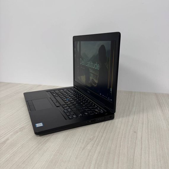 Ультрабук Б-клас Dell Latitude 5480 / 14" (1920x1080) IPS / Intel Core i5-7440HQ (4 ядра по 2.8 - 3.8 GHz) / 8 GB DDR4 / 128 GB SSD M.2 / Intel HD Graphics 630 / WebCam б/в | Зображення 4