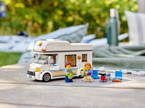 Конструктор LEGO City Канікули в будинку на колесах 60283 (60283) | Зображення 9