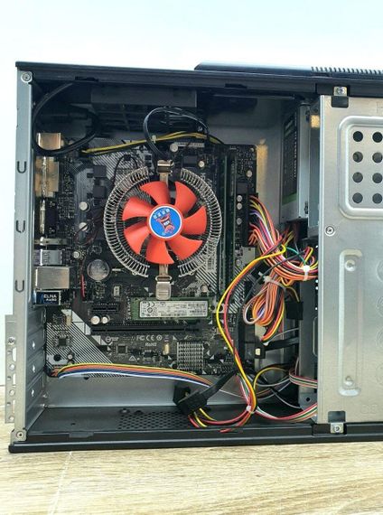 Комп'ютер GameMax SFF / AMD Ryzen 3 Pro 2100GE (4 ядра по 3.2 GHz) / 8 GB DDR4 / 128 GB SSD / AMD Radeon Vega 8 Grpahics б/в | Зображення 6