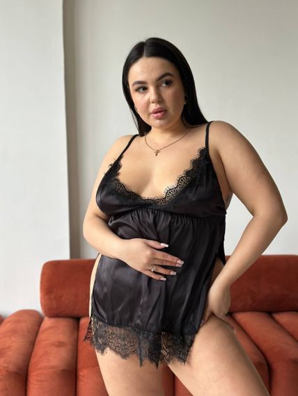 Атласний короткий пеньюар з мереживними краями  PLUS SIZE