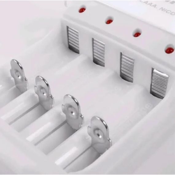 Зарядний пристрій для акумуляторів АА та ААА + 4 акумулятори ААА (1,2В, 600мАч), Jiabao JB-212 / Зарядка для акумуляторниїх | Зображення 6