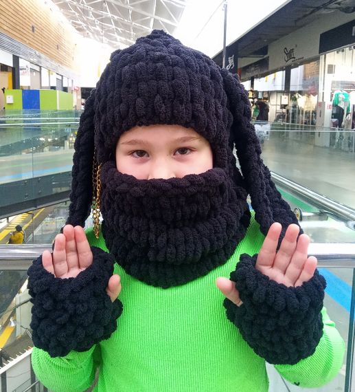 Чорна балаклава з вушками + рукавиці в подарунок