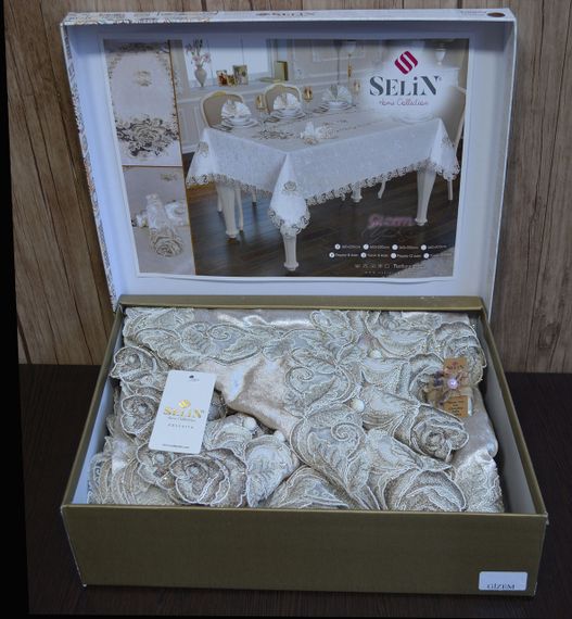Велюрова скатертина Selin Gizem Set 160×300+12 серветок Бежева | Зображення 1