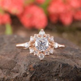 Кольцо из красного золота с фианитами 20.5