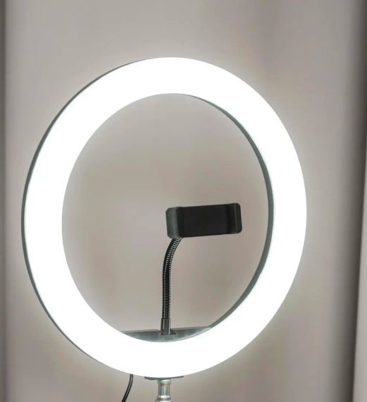 Кільцева лампа RING FILL LIGHT 26 С на штативі з утримувачем телефону | Зображення 1