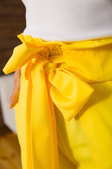 Жіночі шорти на резинці, з поясом, колір Жовтий, 102R305 | Зображення 4