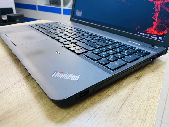 Ноутбук Lenovo Thinkpad E540 15.6 core i5 4200M/8gb/HDD 500 | Зображення 2