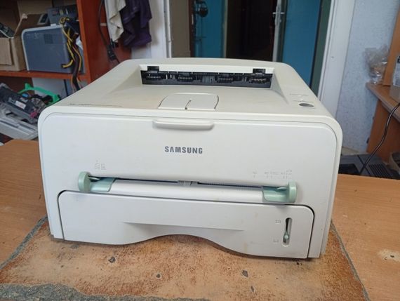 Принтер  ML-1520P / Лазерний монохромний друк / 600 x 600 dpi / A4 / 14 стор/хв / USB 2.0 б/в | Зображення 1
