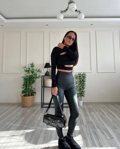 Женские теплые лосины из матовой экокожи на флисе BF967 цвет черный, размер 42/44