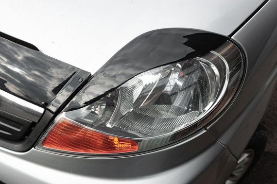 Реснички Porshe-style Черный лак для Renault Trafic 2001-2015 гг.