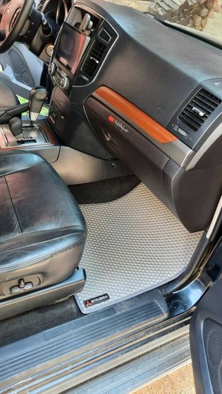 Килимки EVA (сірі) для Mitsubishi Pajero Wagon IV | Зображення 4