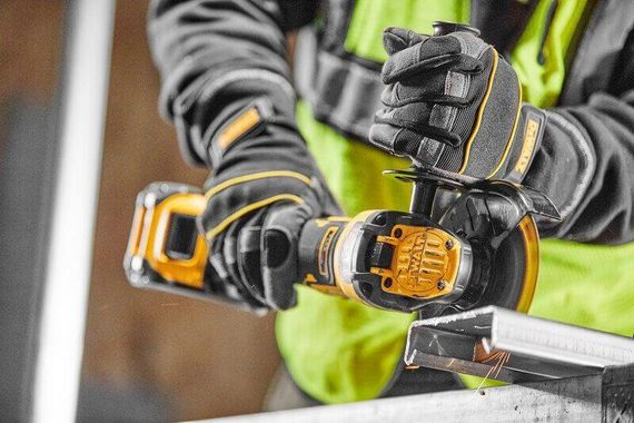 Шлифмашина угловая - болгарка аккумуляторная бесщёточная 125мм DeWALT DCG409VSN | Зображення 6