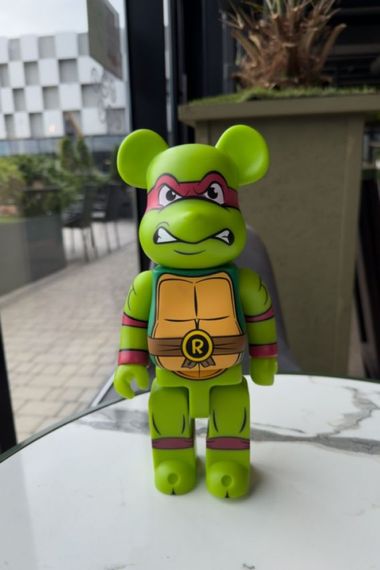 Bearbrick Teenage Mutant Ninja Turtles Raphael дизайнерська статуетка ведмідь Беарбрік 28 см mb020 зелена