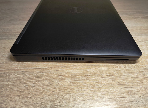 Ноутбук DELL LATITUDE E5570  I5-6200U + 8 ddr4 + ssd 256  + 15.6 FHD | Зображення 3