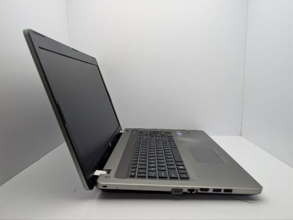 Ноутбук HP ProBook 4730s / 17.3" (1600x900) TN / Intel Core i3-2350M (2 (4) ядра по 2.3 GHz) / 8 GB DDR3 / 1000 GB HDD / AMD Radeon HD 6490M, 1 GB GDDR5, 64-bit / WebCam б/в | Зображення 3