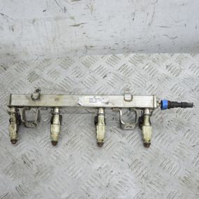 Паливна рейка 1.8 / 2.0 16V Mazda 5 2005-2010 Паливна рампа Мазда 5 6M8G9D280AA 0280156155